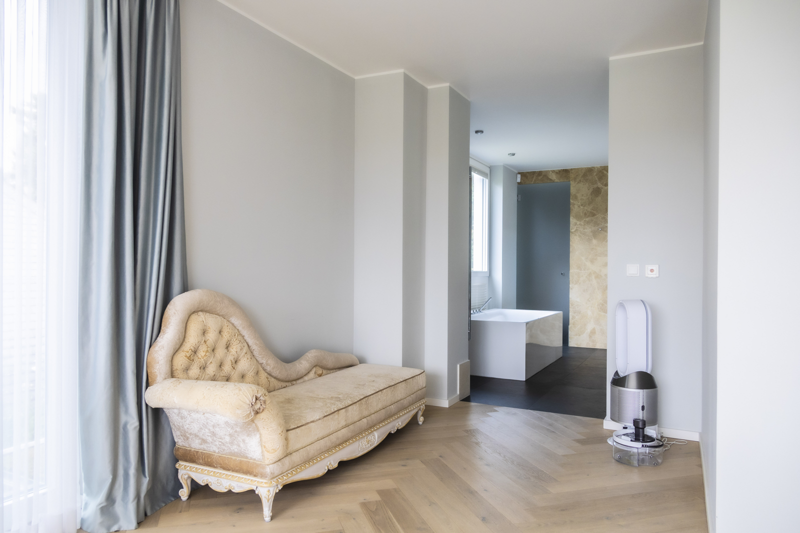 Architectural Gem in Hietzing with Pool, Sauna, and Smart Home System | 6