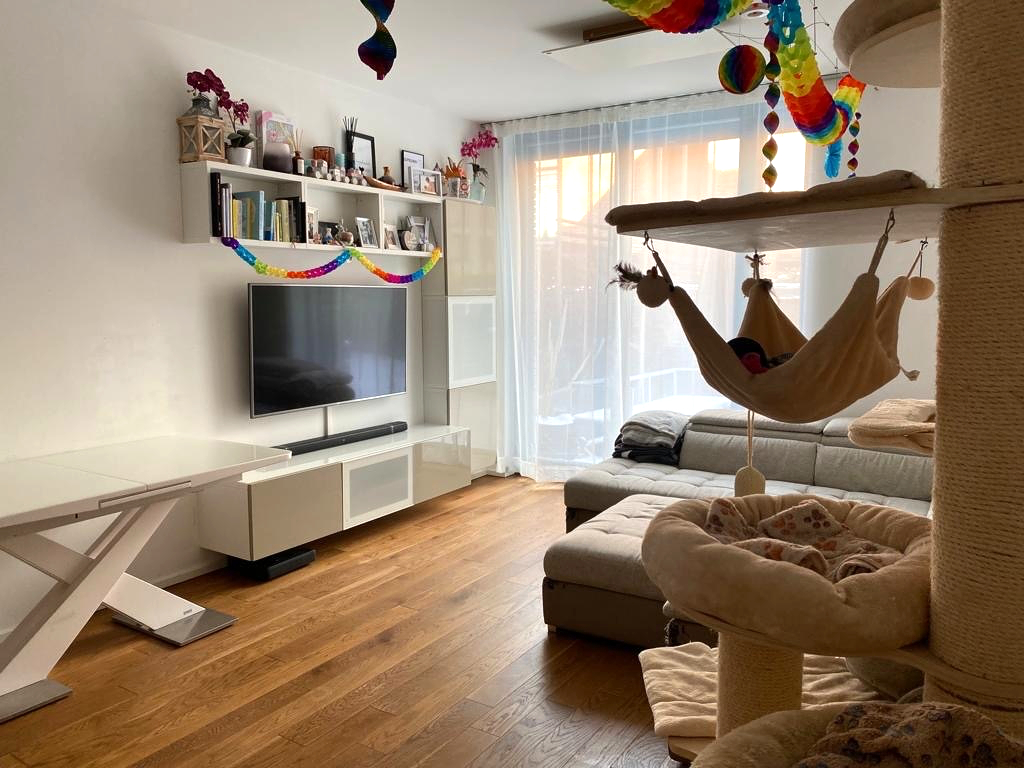 COMMISSION-FREE: Ground Floor Garden Apartment with Historic Charm and Modern Comfort | 11
