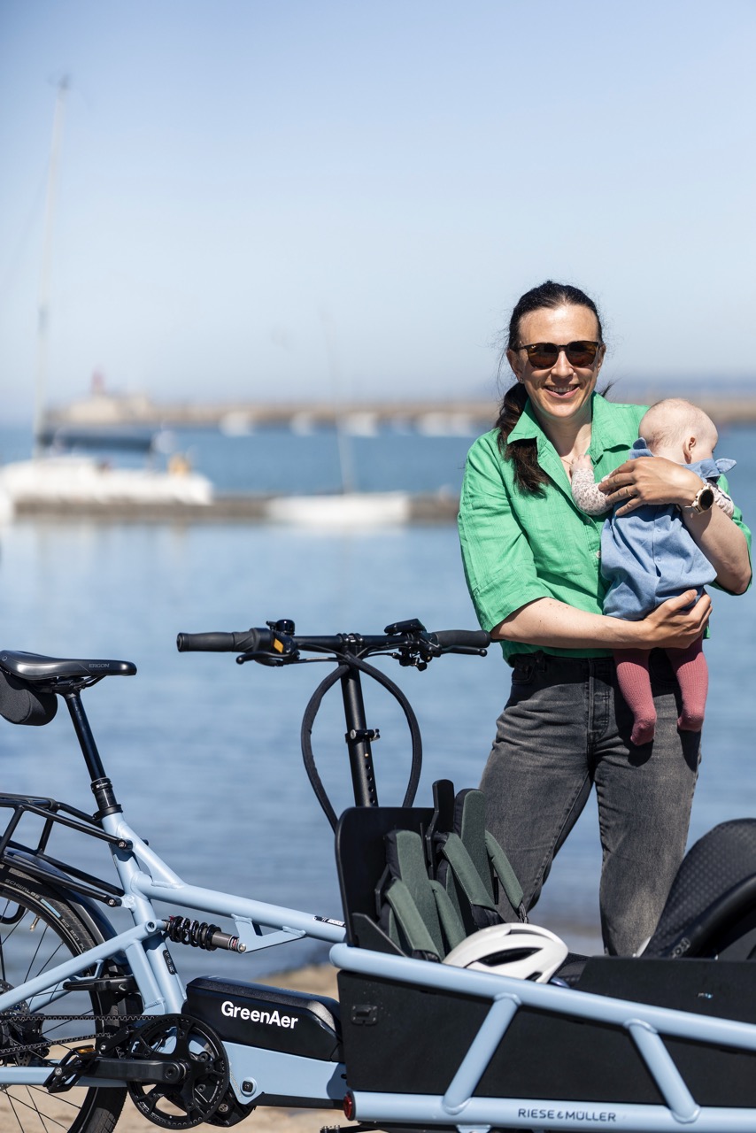 Real Irish family on a GreenAer cargo bike — photography by Cat Gundry-Beck