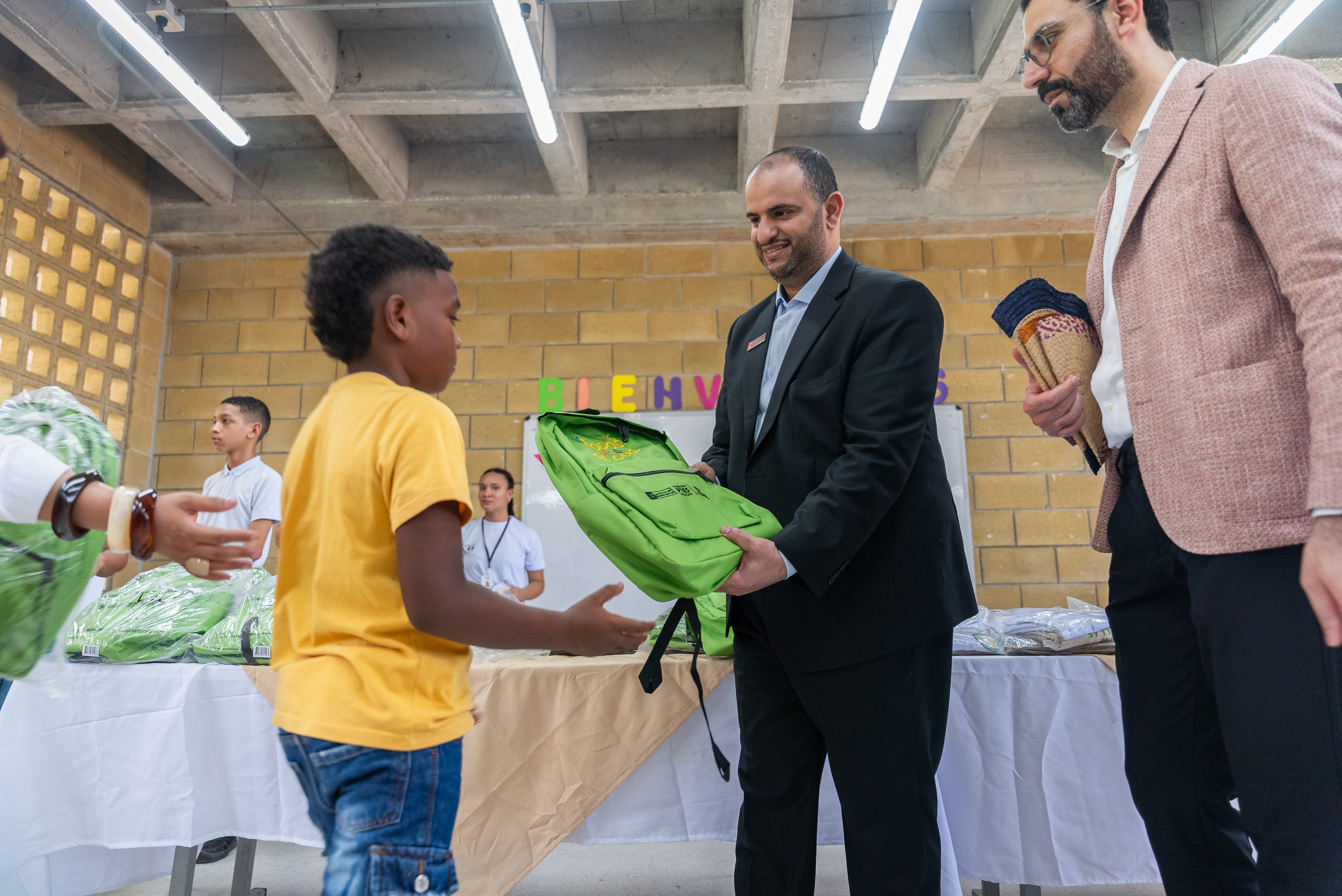 Visita de Education Above All y representantes de Qatar al proyecto Todos al Cole de la Fundación Pies Descalzos en Barranquilla y Cartagena