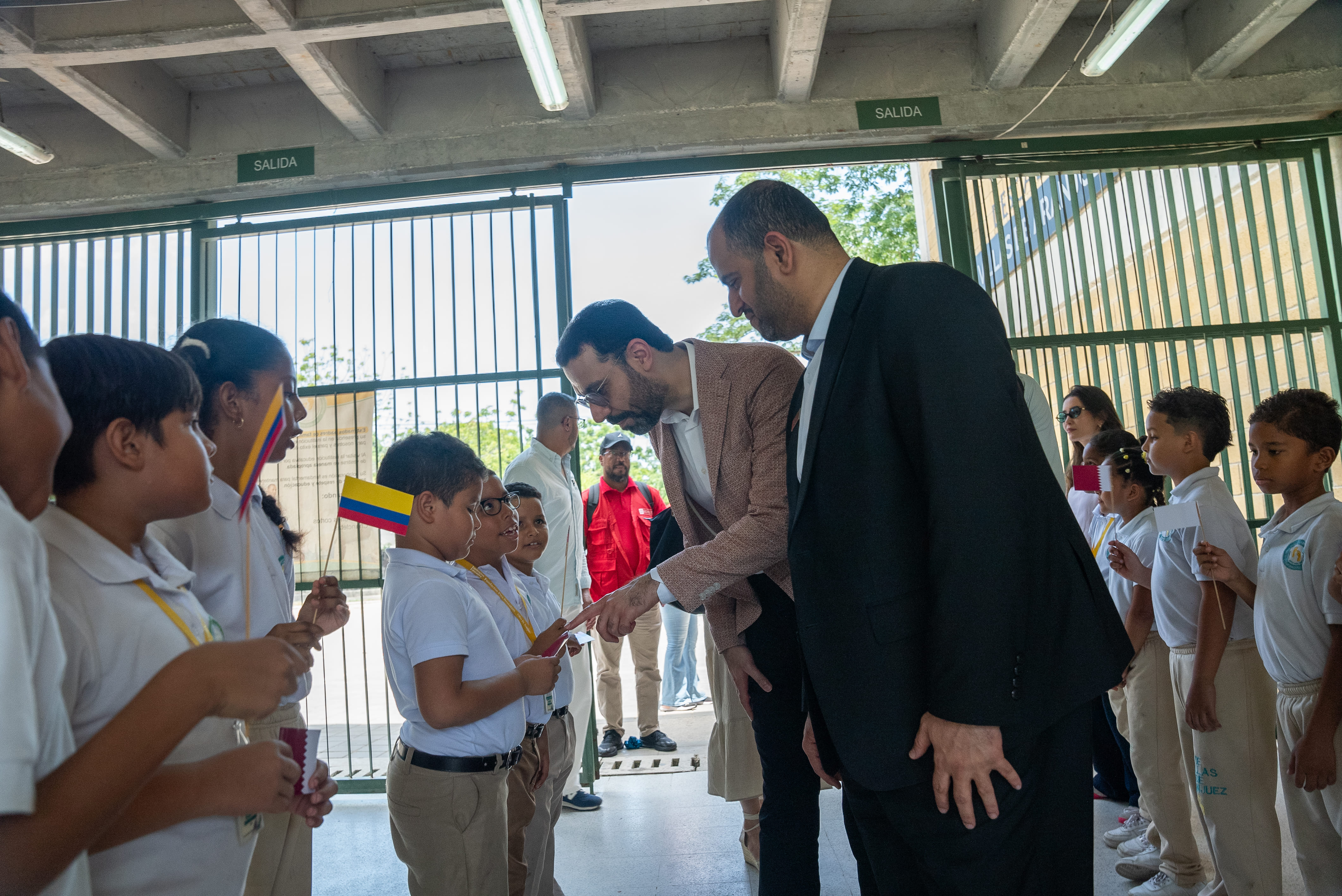 Visita de Education Above All y representantes de Qatar al proyecto Todos al Cole de la Fundación Pies Descalzos en Barranquilla y Cartagena