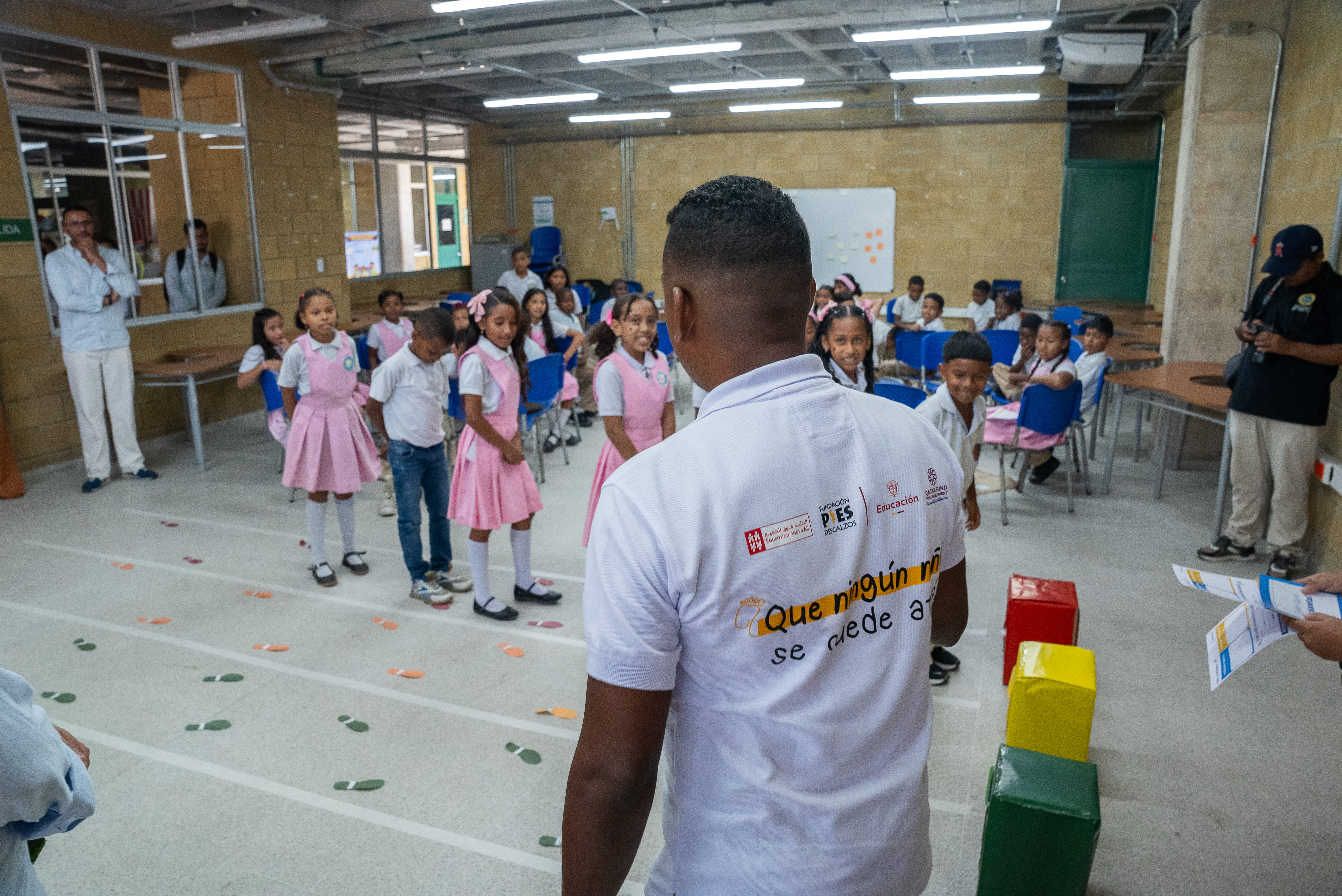 Visita de Education Above All y representantes de Qatar al proyecto Todos al Cole de la Fundación Pies Descalzos en Barranquilla y Cartagena
