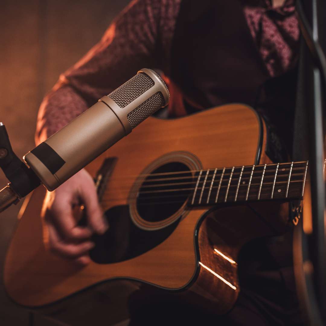 Live Music by Dylan Hennessy