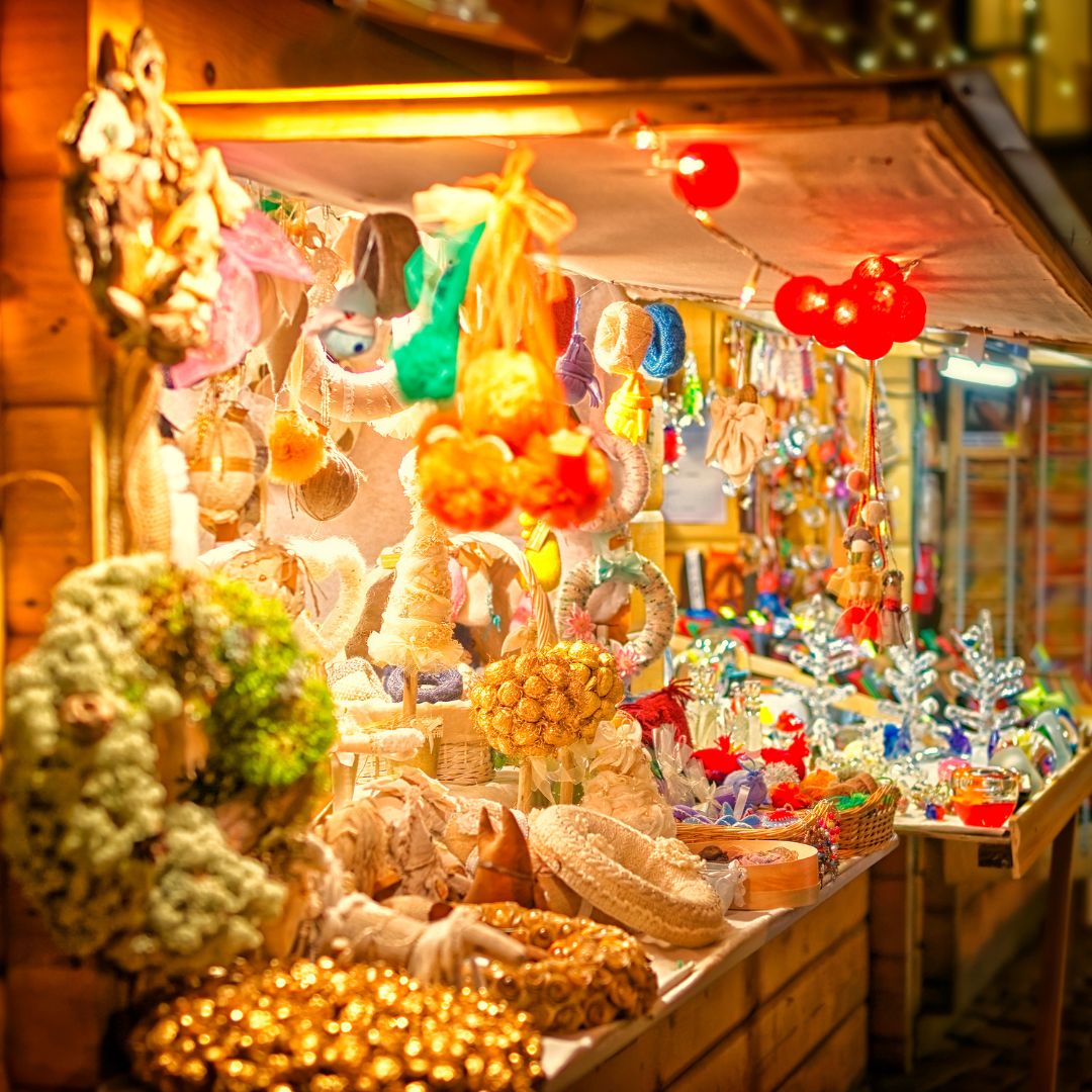 Warehouse Holiday Market