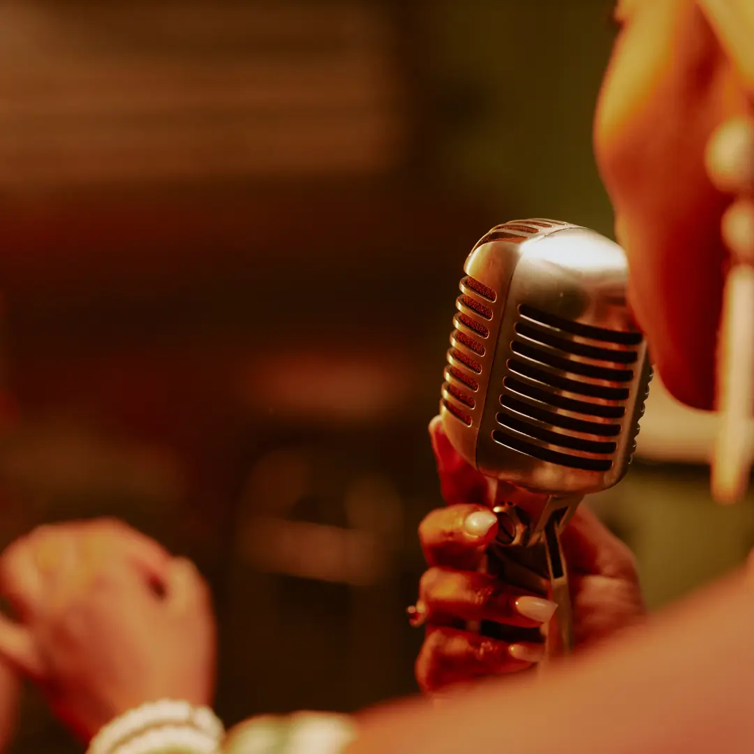 2 Mediums, 1 Night at Black Bellows