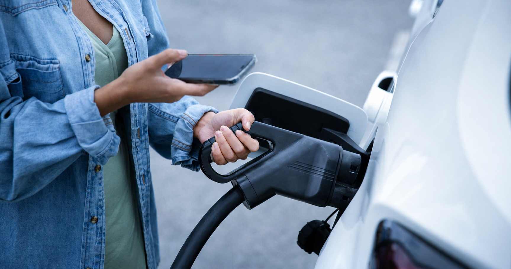 AmpUp Expands CTEP-Certified EV Charging Portfolio to Five OEM Brands, with Four More in Active Development