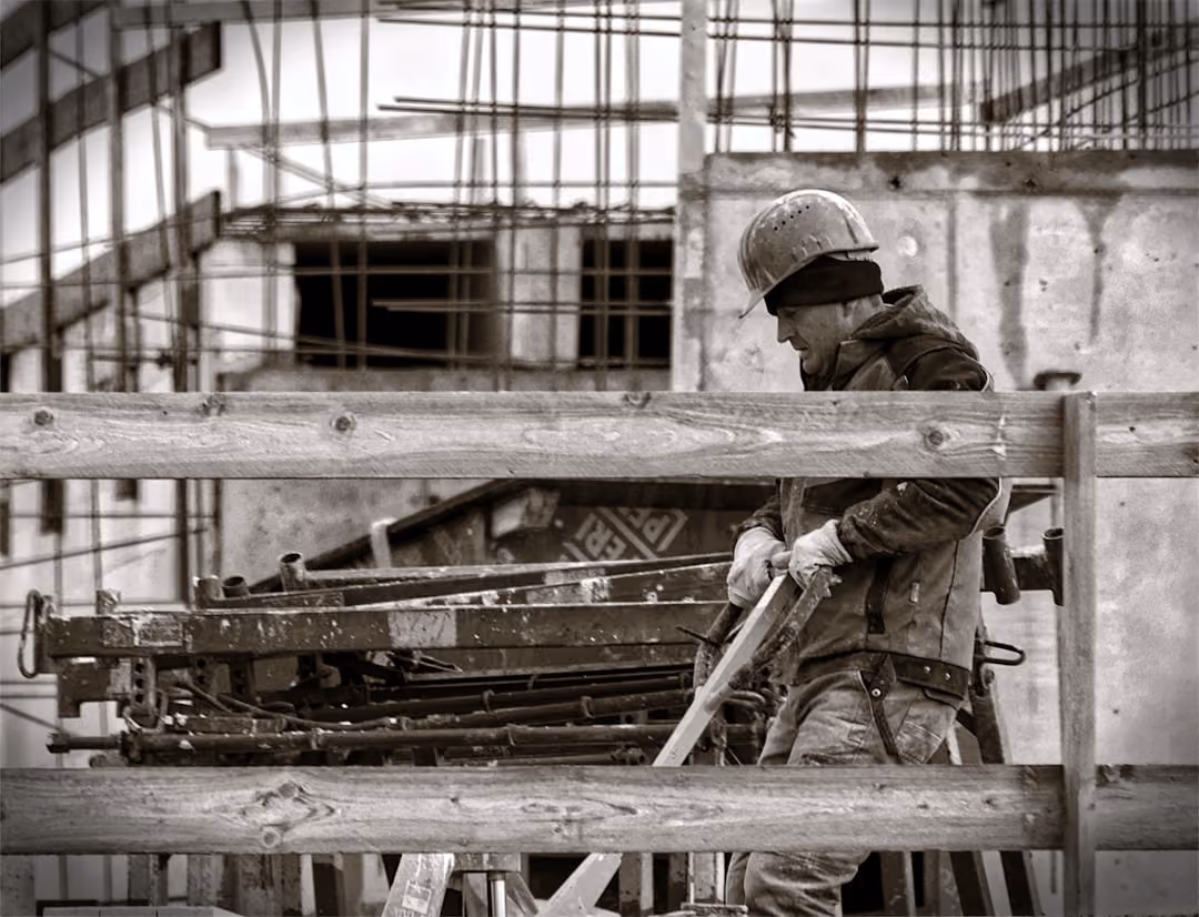 Construction Welder Jobs That'll Have You Fired Up