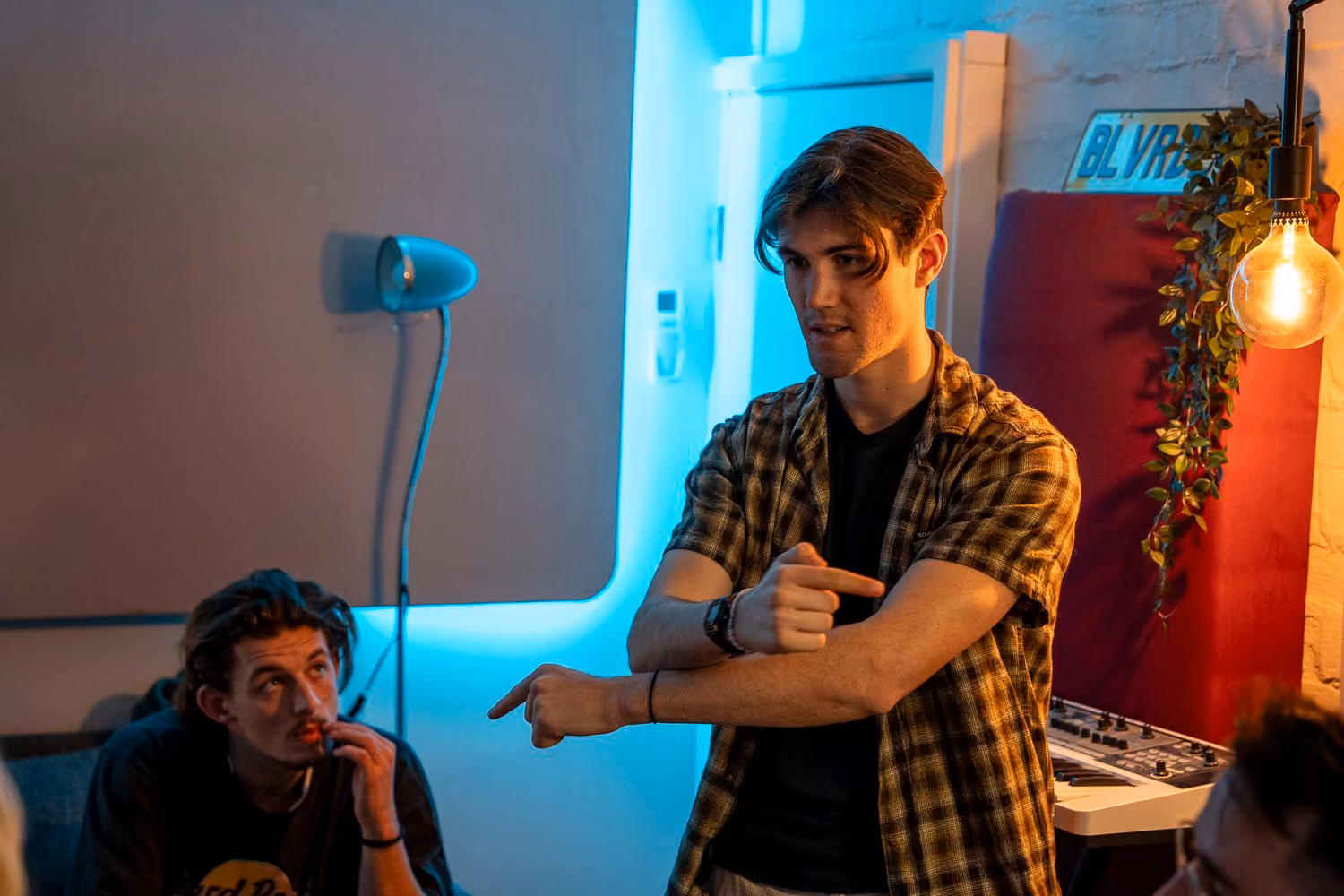 Horizons+Meetup_Group+10_Photos+by+Fabian+Pertzel+(Low+res)+a-08.jpg