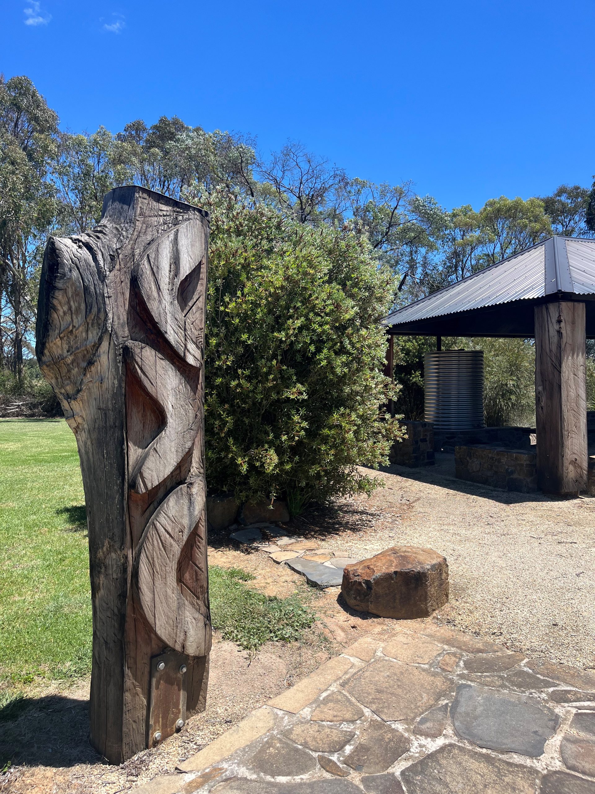 25_Place-of-Reflection_Walcha-Cemetery_Gordon-Hookey_Photo-SCrawford-scaled.jpg
