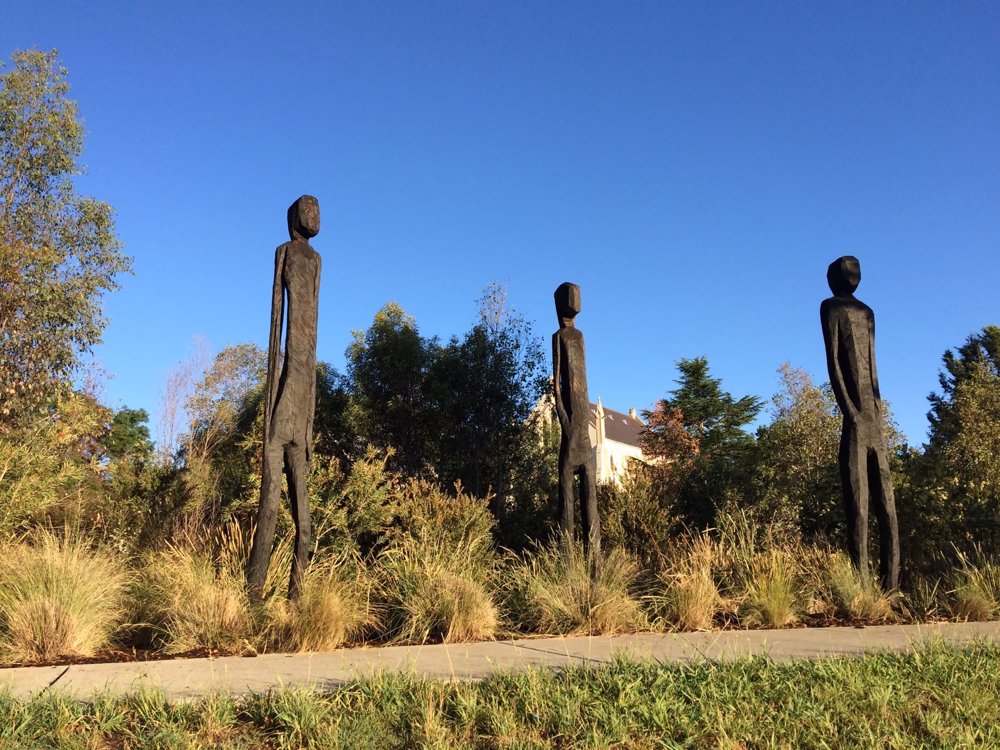 50_The-Hairy-Men_Matt-Pilkington_Walcha-Sculpture-Symposium-2018_Photo-Mary-Brearley_IMG_1769.jpg