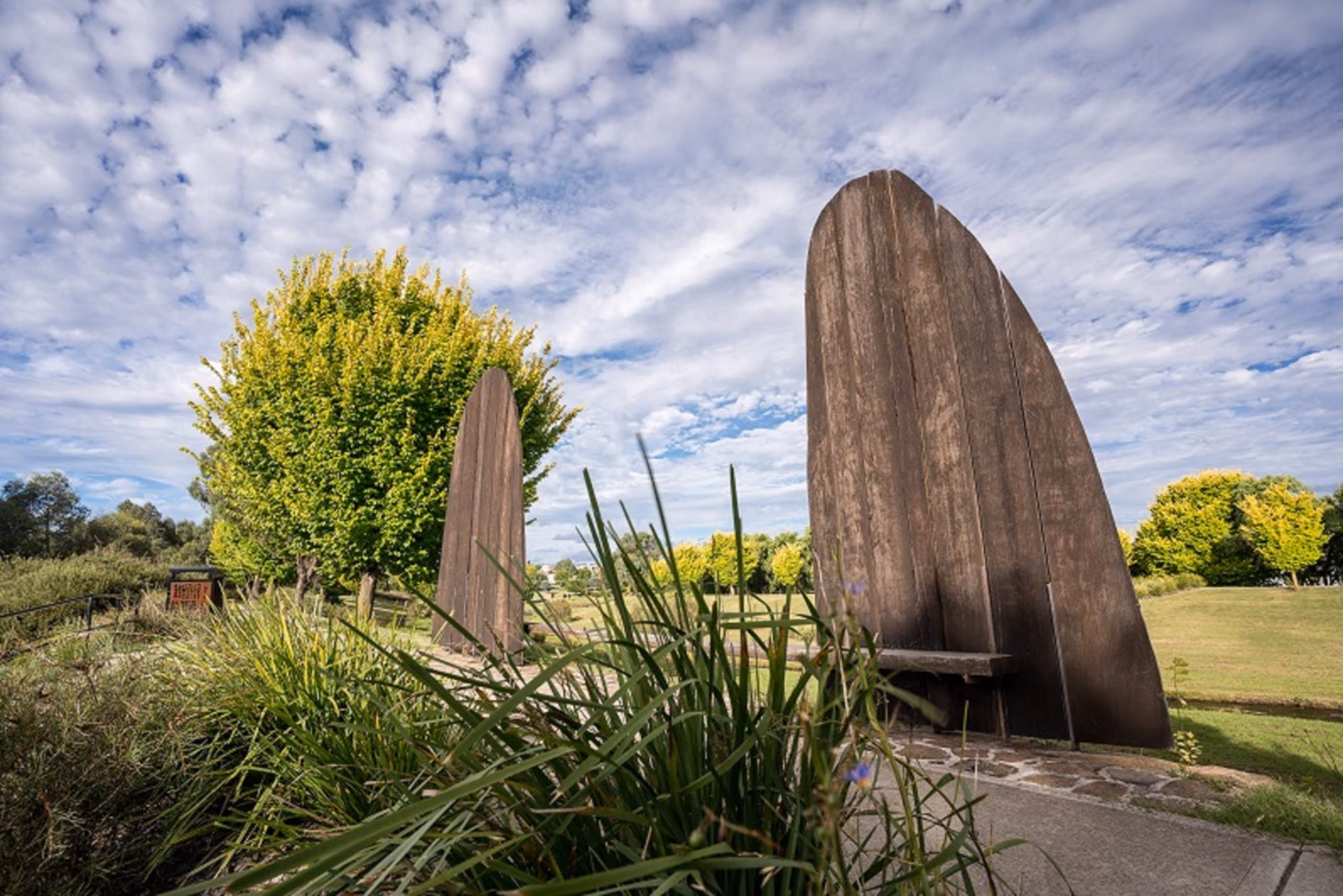 19_The-Big-Picture_Mike-Nicholls_Photo-David-Waugh_WalchaSculptures-10-scaled.jpg