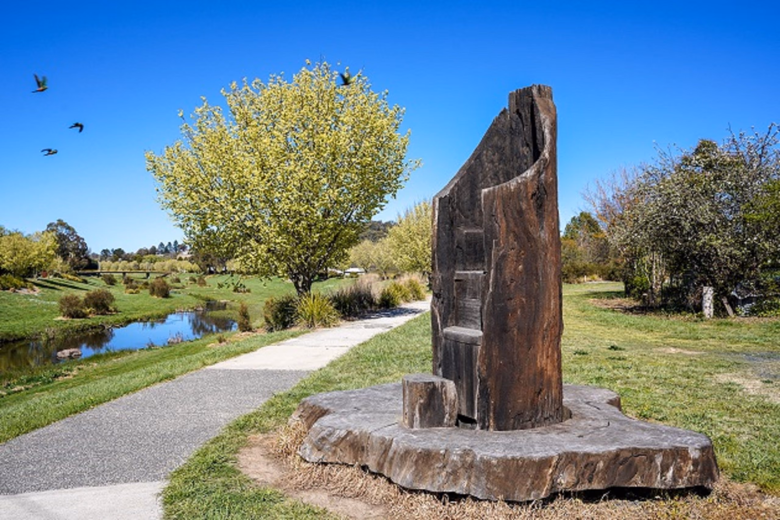 18_The-Throne_Stephen-King-Stephen-Killick_Photo-David-Waugh_Walcha649-scaled.jpg