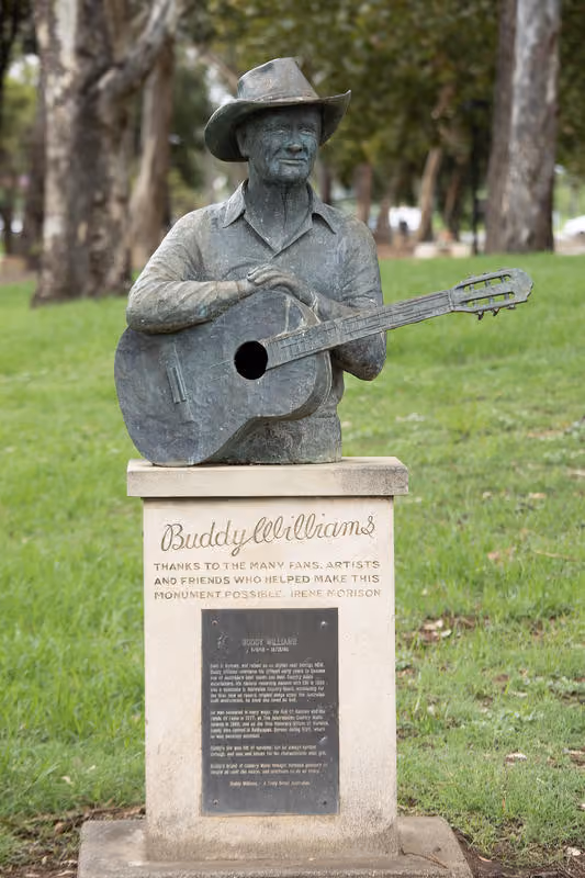 Buddy Williams Bronze Bust_photography by Steve Gonsalves