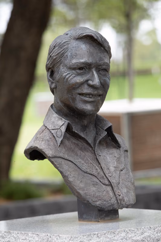 Frank Ifield Bronze Bust_photography by Steve Gonsalves