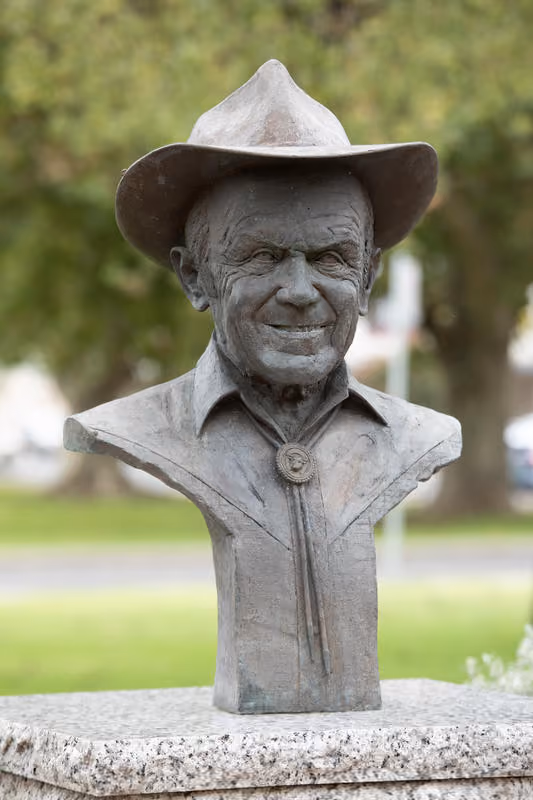 Gordon Parsons Bronze Bust_photography by Steve Gonsalves