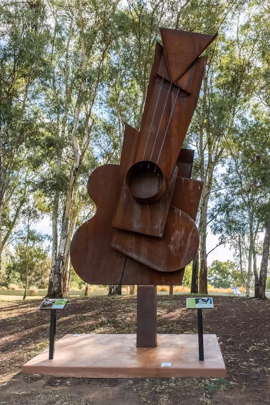 Picasso Guitar.jpg