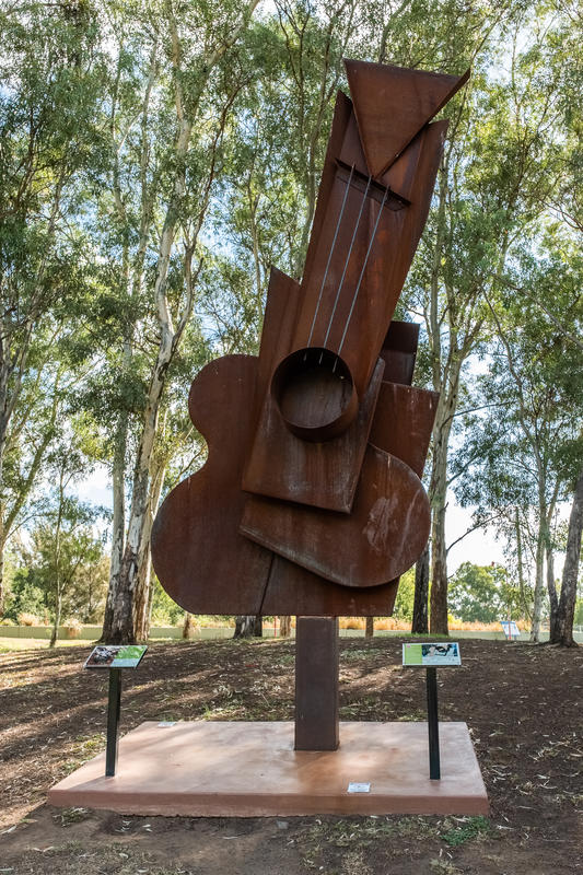 Picasso Guitar.jpg