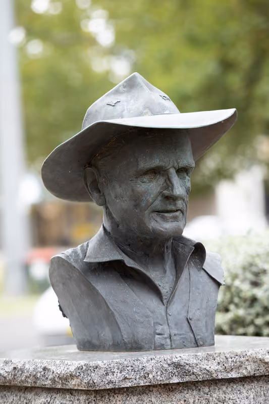 Stan Coster Bronze Bust_photography by Steve Gonsalves