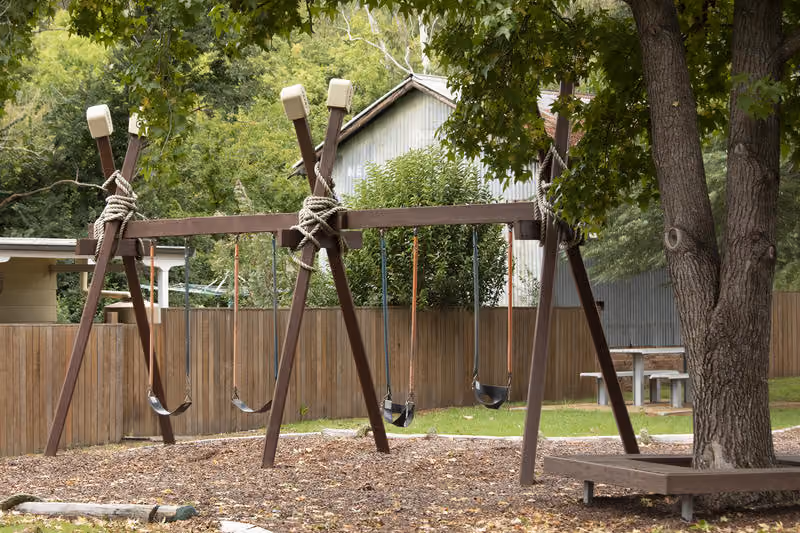 Knitting swingset