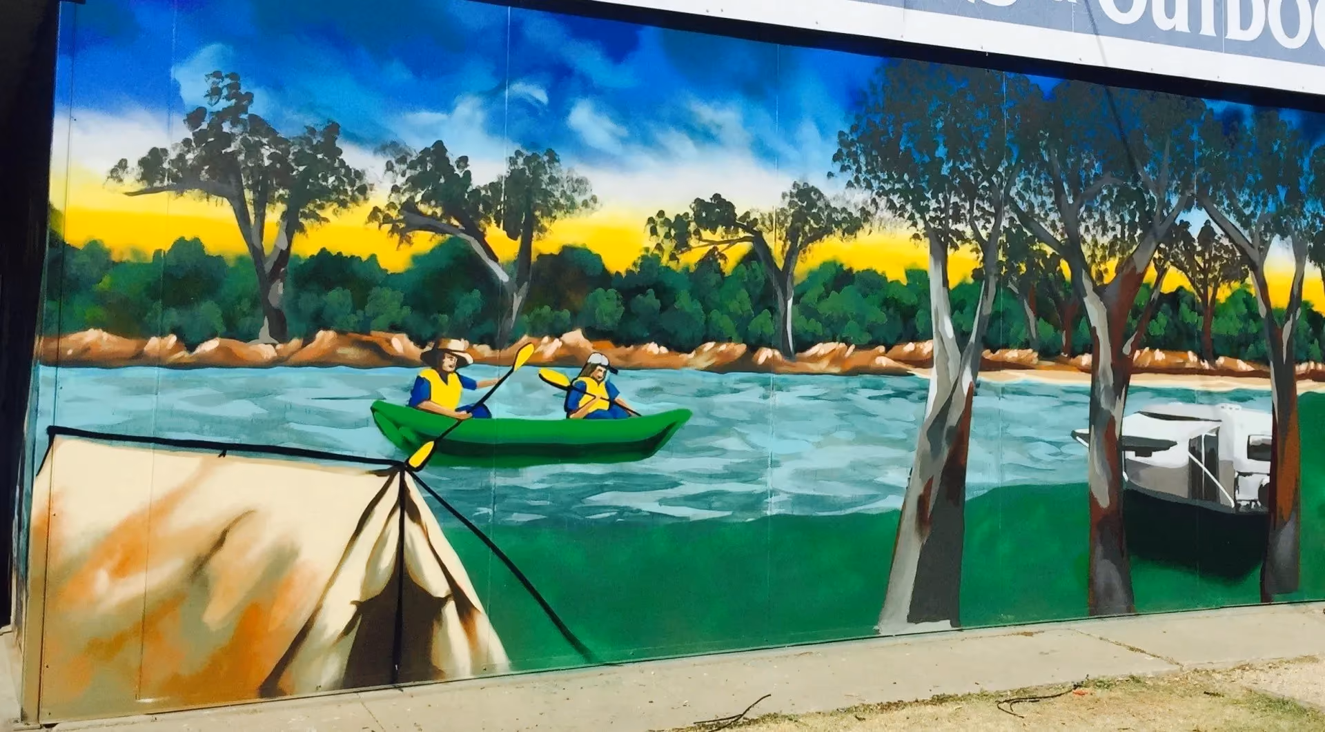 Hardman Windscreens & Outdoors mural