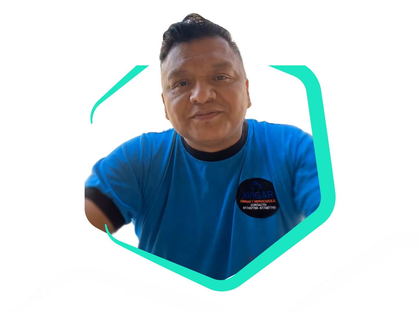 Javier de Avigar Obras y Servicios invita a descubrir cómo plancraft ayudó a su empresa, en una imagen de llamada a la acción con su testimonio de éxito.