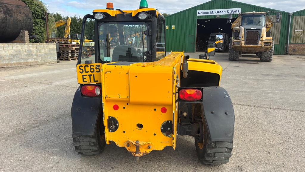 2015 Jcb 525-60 wheels & tyre for sale in Kirkby Underwood, Bourne, Lincolnshire — photo 4