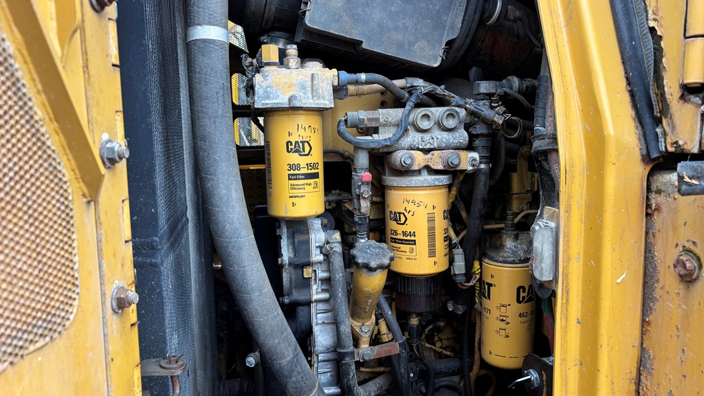 2008 Caterpillar 963D attachment for sale in Kirkby Underwood, Bourne, Lincolnshire — photo 11