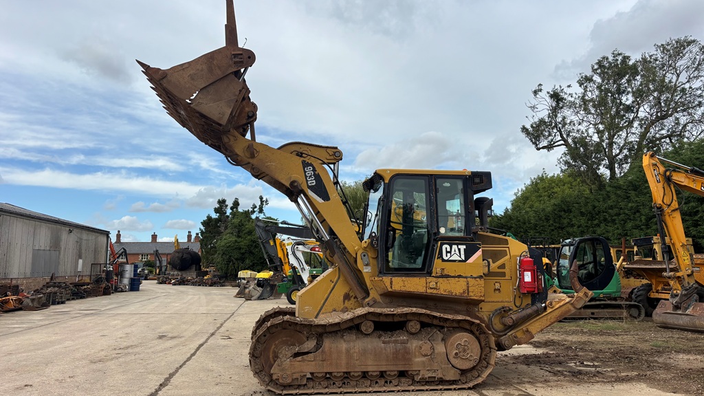 2008 Caterpillar 963D attachment for sale in Kirkby Underwood, Bourne, Lincolnshire — photo 7