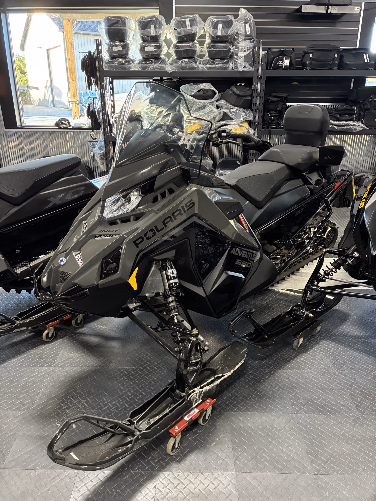 2025 POLARIS INDY ADVENTURE 650 137"