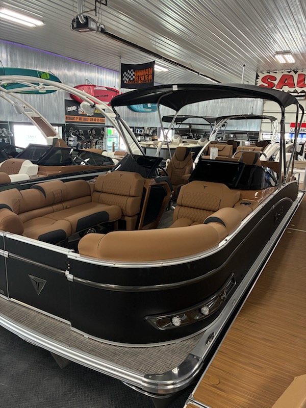 2026 TAHOE CASCADE CRB 2385 200 MERCURY