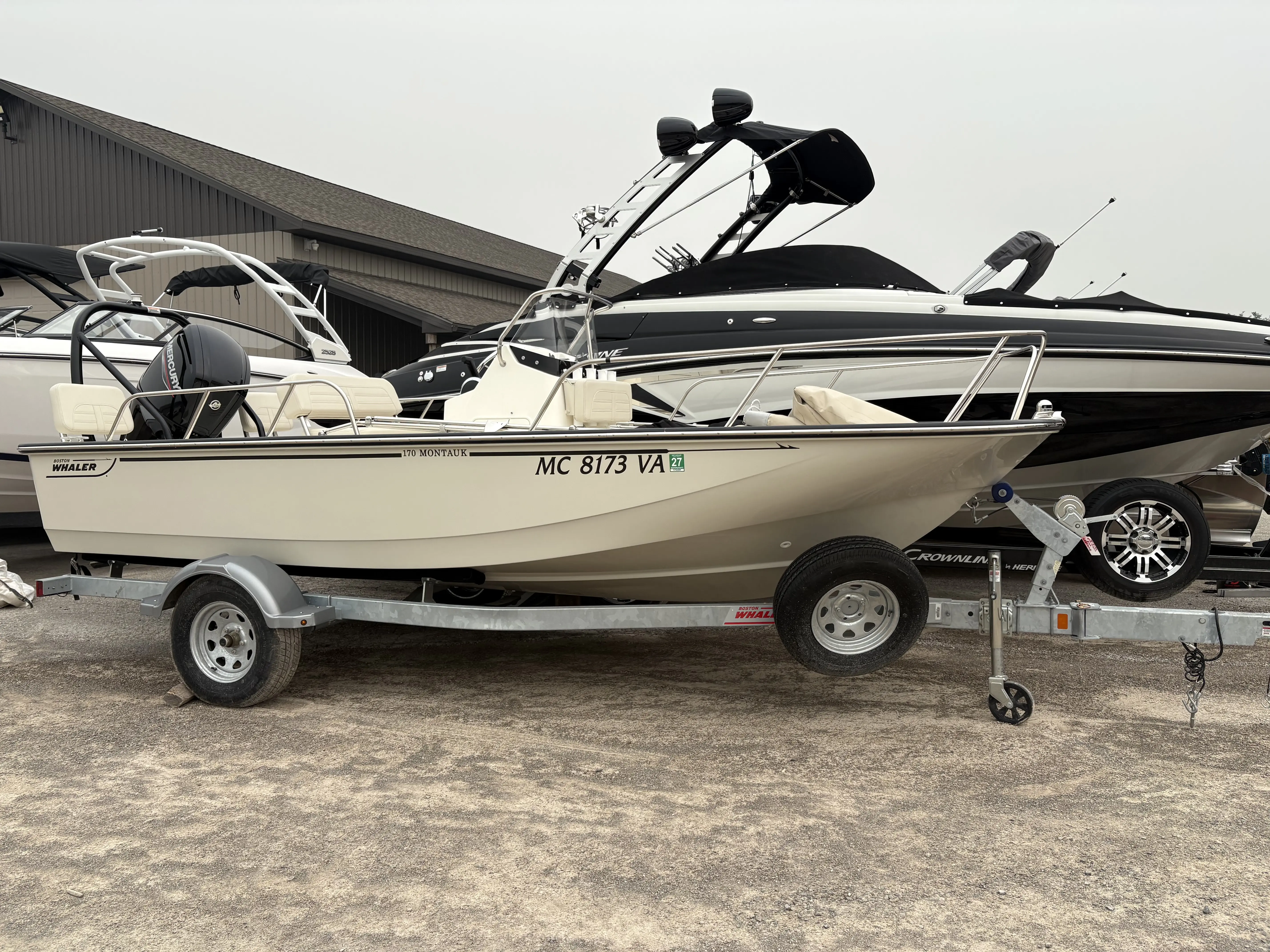 BOSTON WHALER 170 MONTAUK