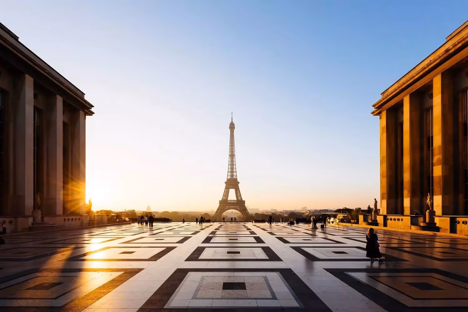 Sortie scolaire monuments à Paris : la Tour Eiffel