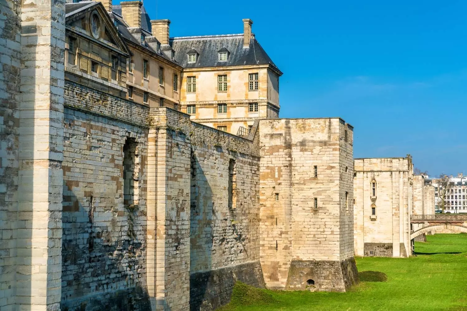 Sortie scolaire monument à Paris : le Château de Vincennes