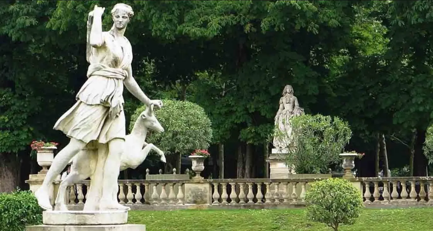 Visite Mythologie au jardin du Luxembourg avec Paris Antoinette