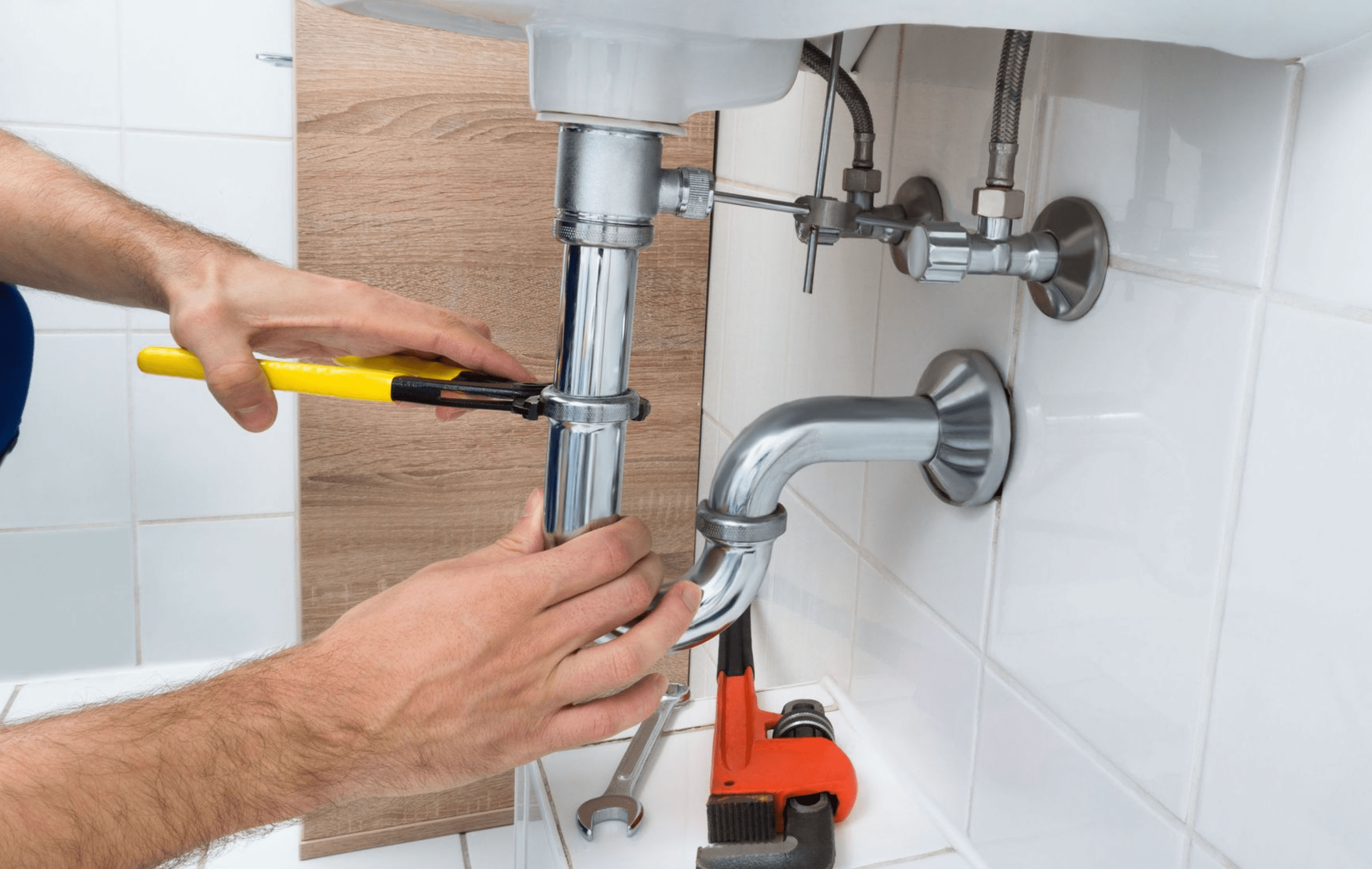 კანალიზაციის მილების გაყვანის პროცესი