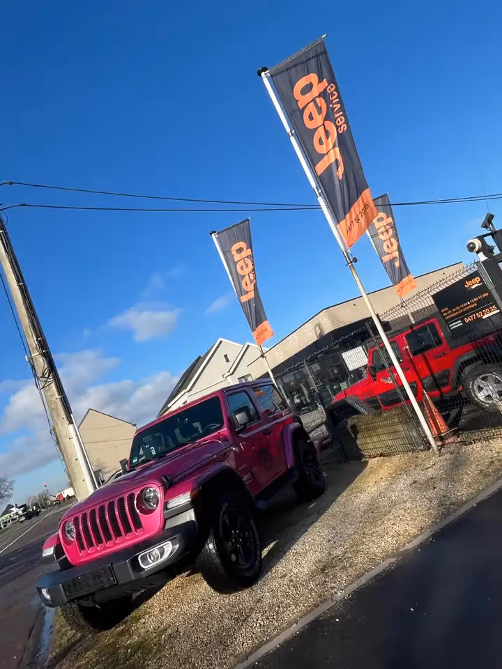 Jeep Wrangler 2.0 Turbo Sahara**28000km**Tuscad.Pearlcoat** 9