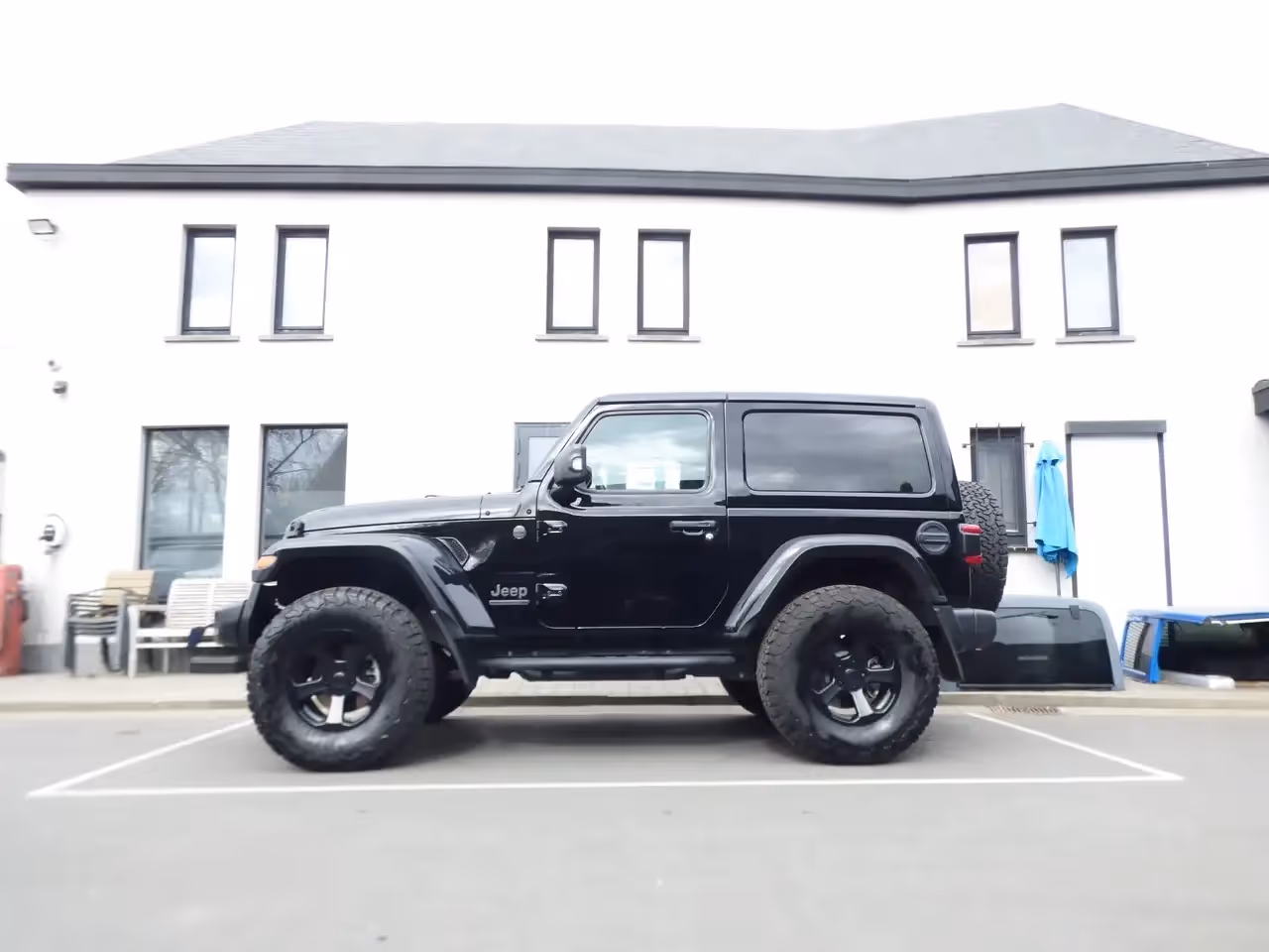 Jeep Wrangler 2.0 Turbo Overland Black edition **19000km** 1