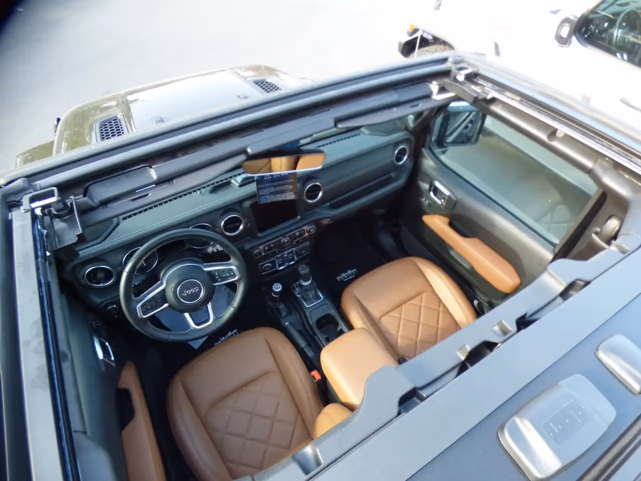 Jeep Wrangler 2.0 Turbo 4xe PHEV **Exclusive Black edition** 8