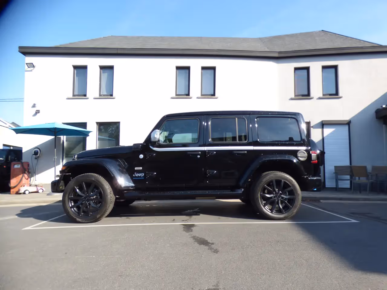 Jeep Wrangler 2.0 Turbo 4xe PHEV **Exclusive Black edition** 1