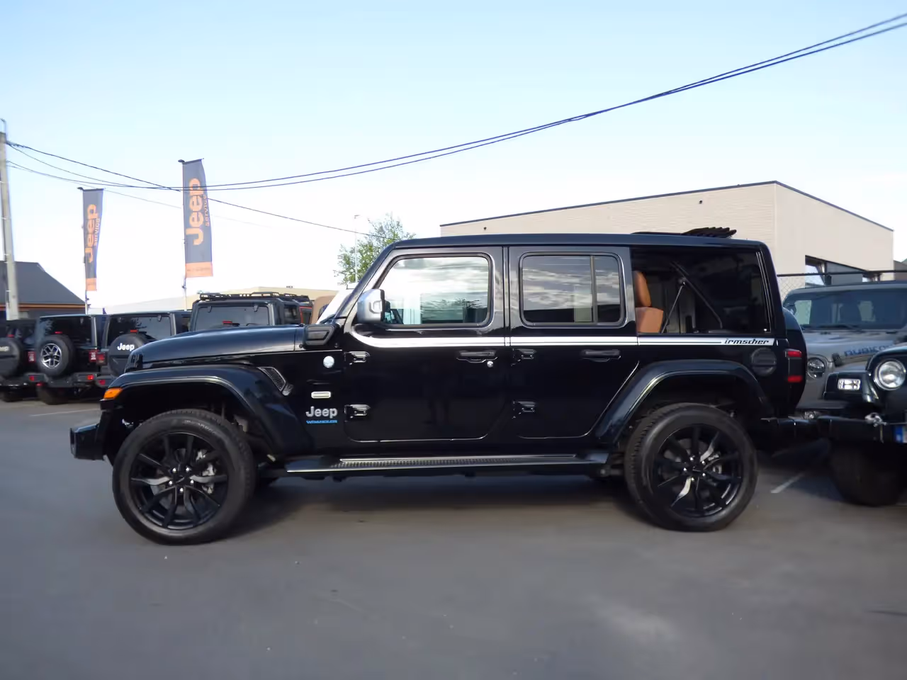 Jeep Wrangler 2.0 Turbo 4xe PHEV **Exclusive Black edition** 7