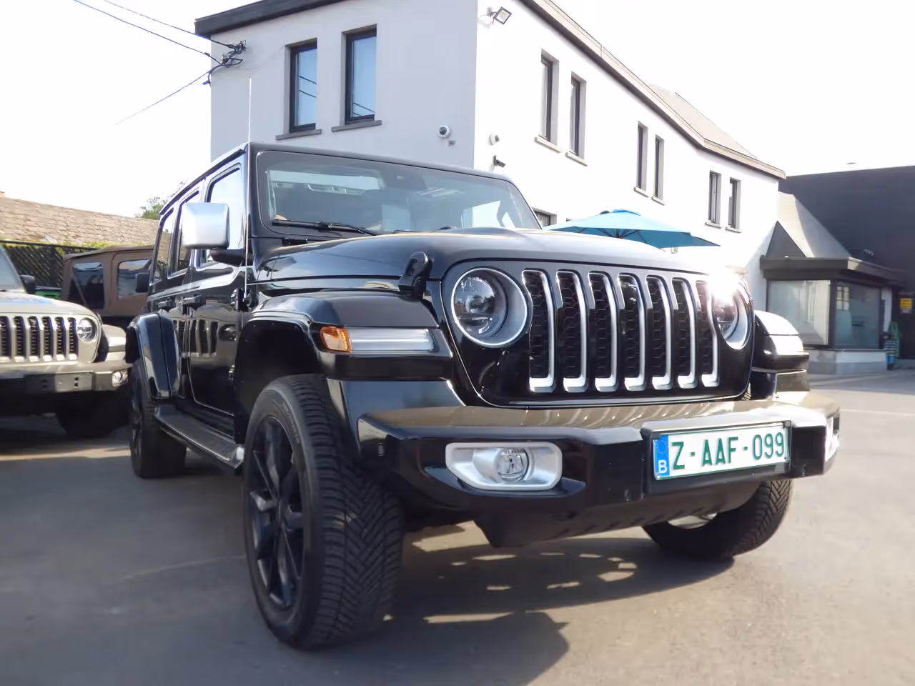 Jeep Wrangler 2.0 Turbo 4xe PHEV **Exclusive Black edition** 10