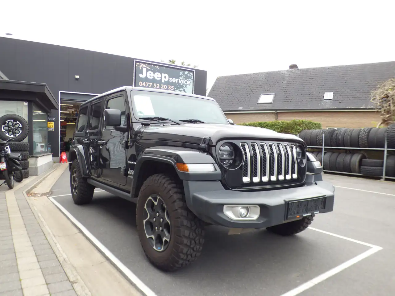 Jeep Wrangler 2.0 Turbo Sahara**73000km**Black** 5