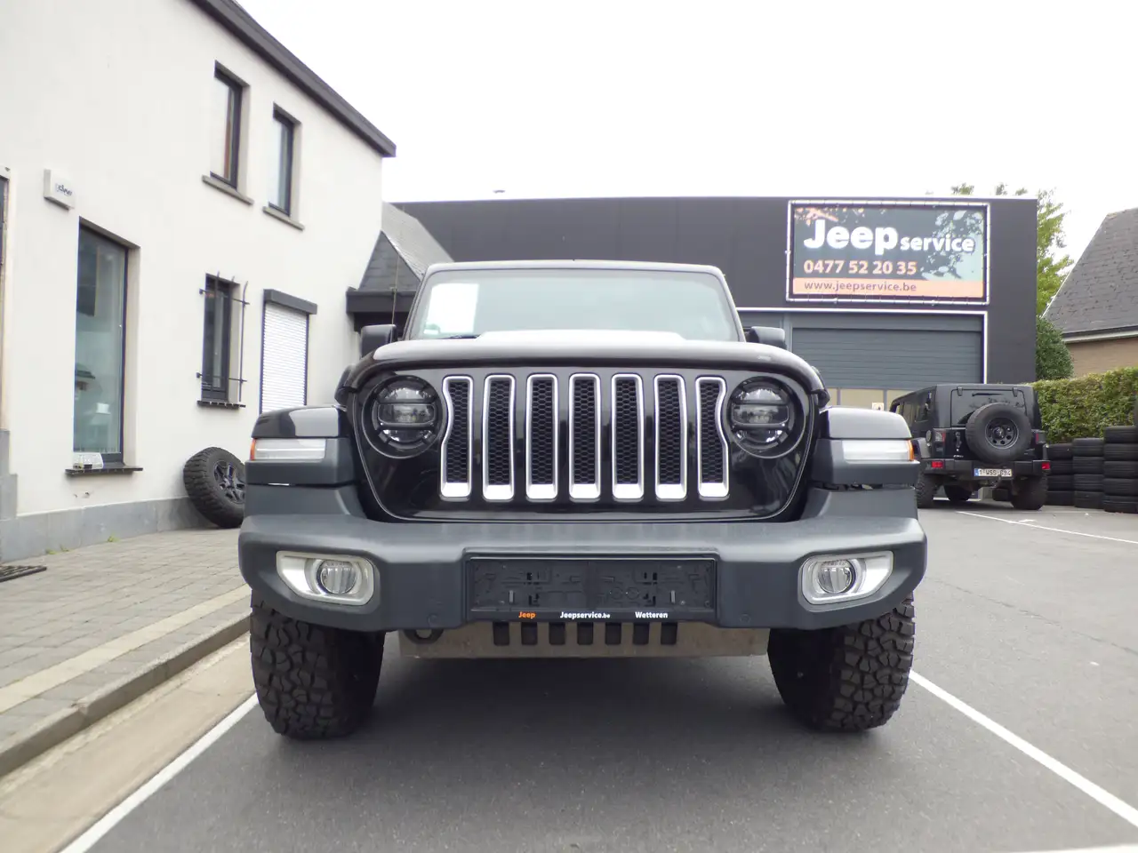 Jeep Wrangler 2.0 Turbo Sahara**73000km**Black** 6