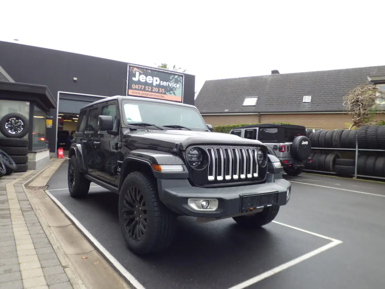 Jeep Wrangler 2.0 Turbo Sahara**73000km**Black** 5