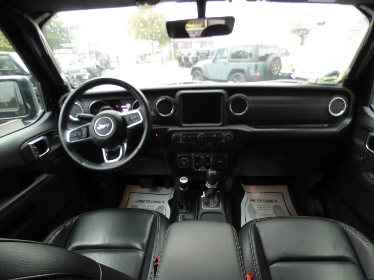 Jeep Wrangler 2.0 Turbo Sahara**73000km**Black** 8