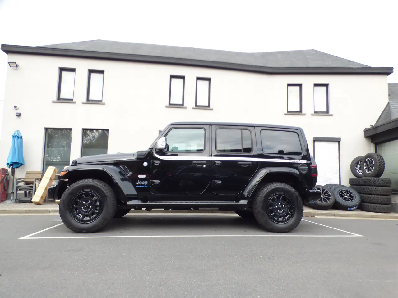 Jeep Wrangler **Black-Exclusive Edition **6900km**Phev 1