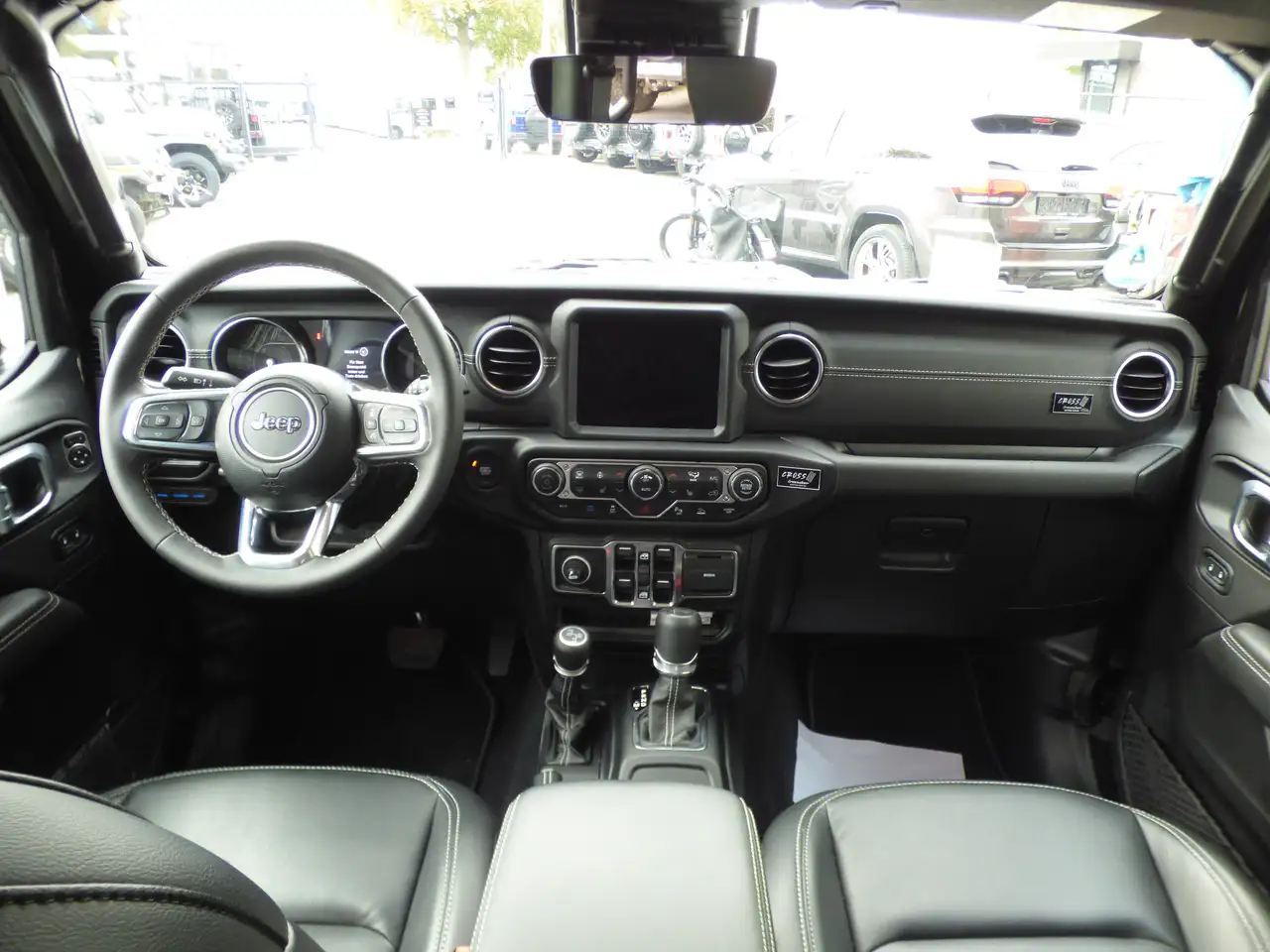 Jeep Wrangler **Black-Exclusive Edition **6900km**Phev 9