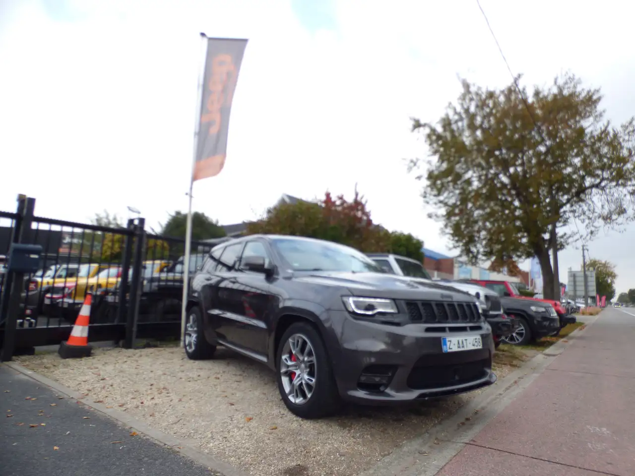 Jeep Grand Cherokee Grand Cherokee 6.4 V8 Hemi Facelift model SRT 12