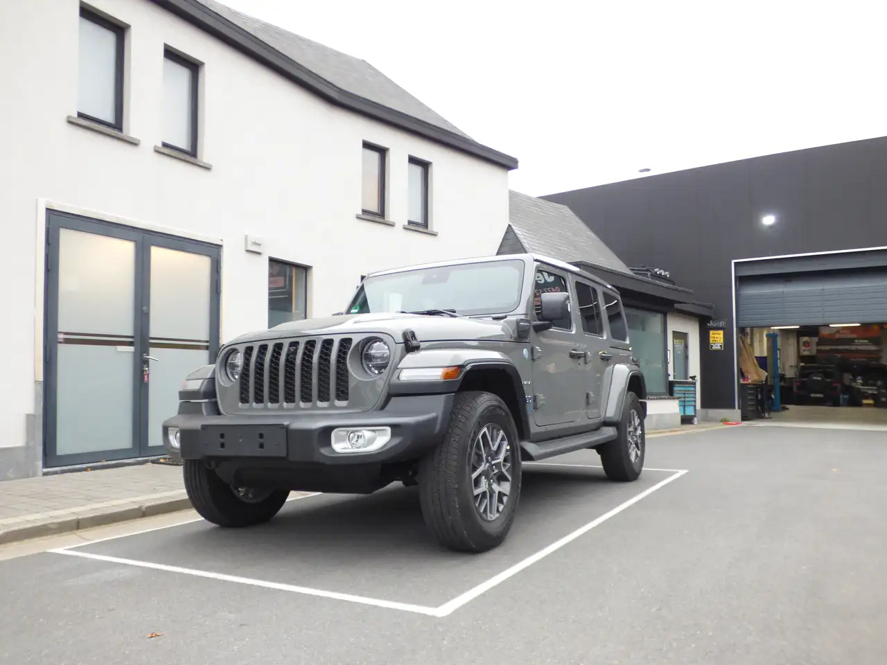 Jeep Wrangler Unlimited Phev hybride**Stock**10 km **Nieuw** 0