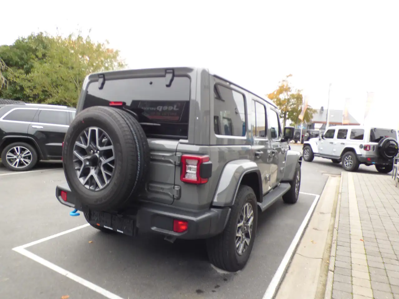 Jeep Wrangler Unlimited Phev hybride**Stock**10 km **Nieuw** 4